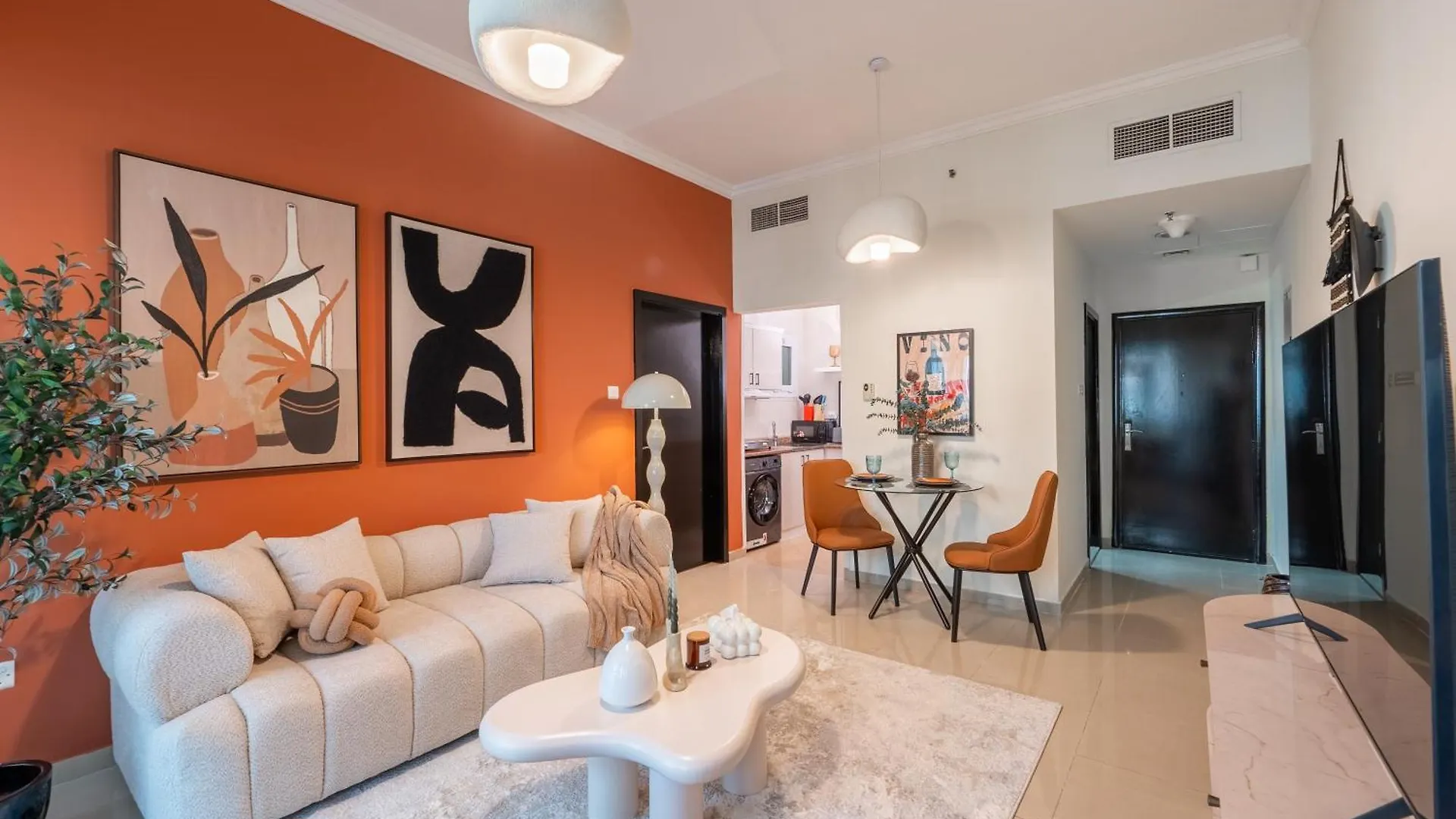 Stylish 1Br Apartment! Near Metro & Stroll To Dubai Marina